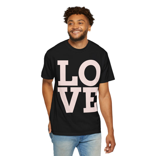 LOVE text graphic crewneck T-Shirt in Black from Topaz Peaks